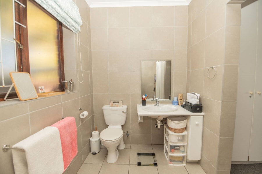 3 Bedroom Property for Sale in Summerstrand Eastern Cape